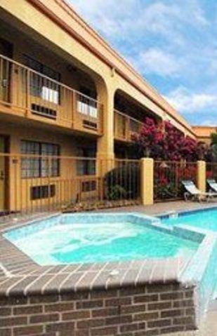 Days Inn By Wyndham Southaven Ms Εξωτερικό φωτογραφία
